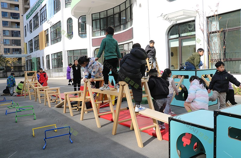 幼兒園安吉游戲活動(dòng)開展 8.jpg